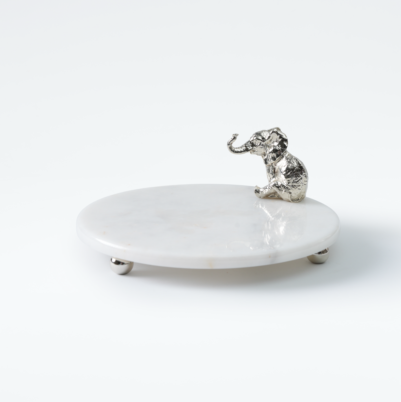 Fil Objeli Beyaz Tepsi